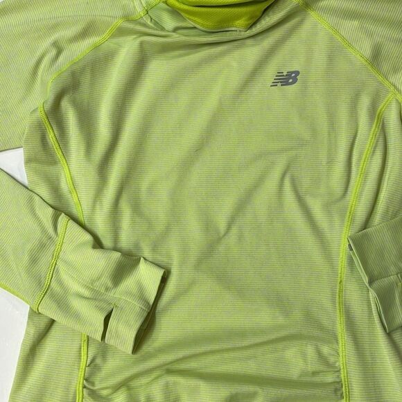 New Balance Neon Green Funnel Neck Long Sleeve Running Top Women’s Sz S - Picture 3 of 8